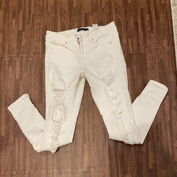 Zara Basic white denim ripped jeans. SZ 30 - Picture 1 of 9